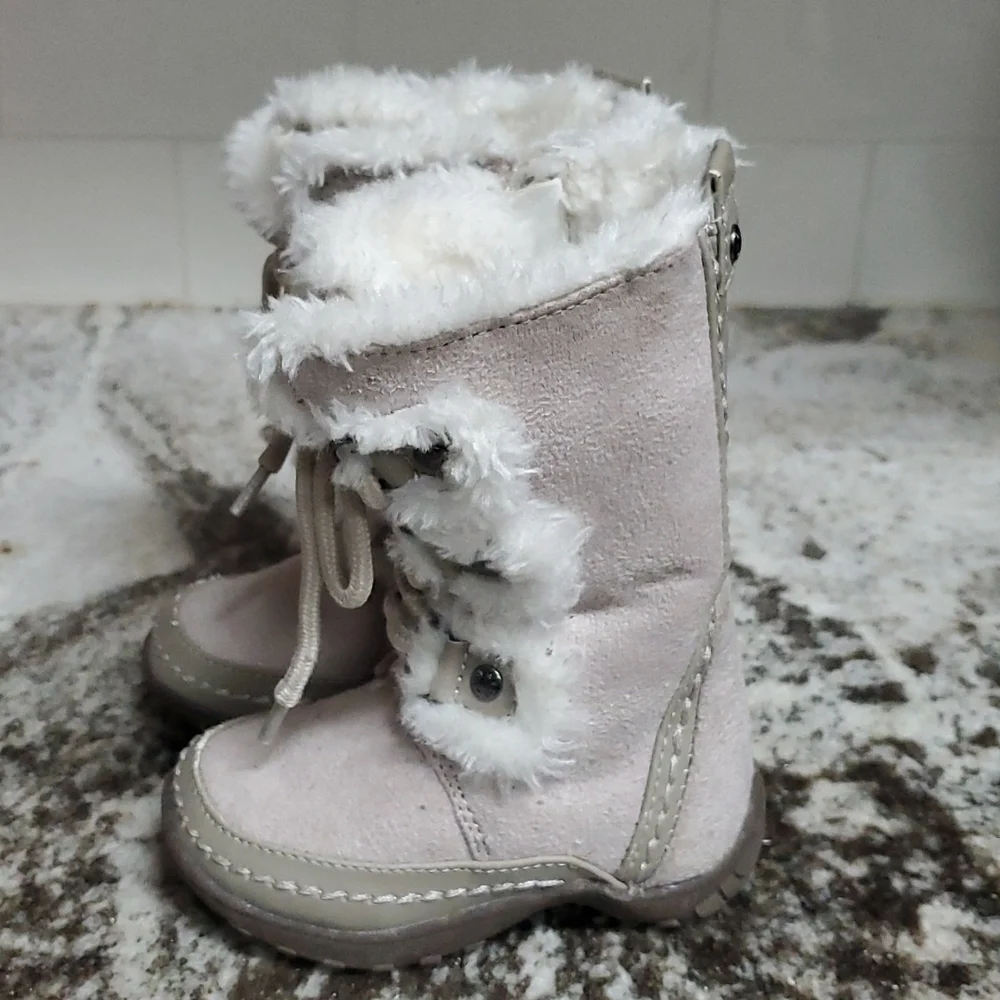 Nine West Boots Size 5 Toddler Faux Fur Light Tan Girls Lace Up